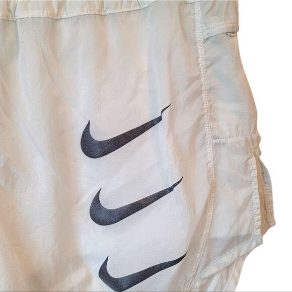 Nike Running Division Women's Mint Green Triple Swoosh Size L - Picture 4 of 6
